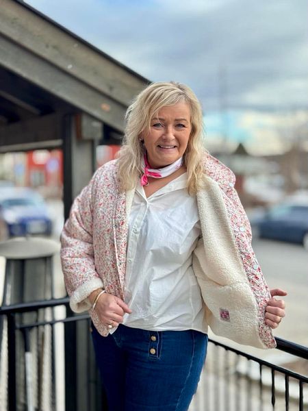 Hovedbilde Melissa Jakke - Beige